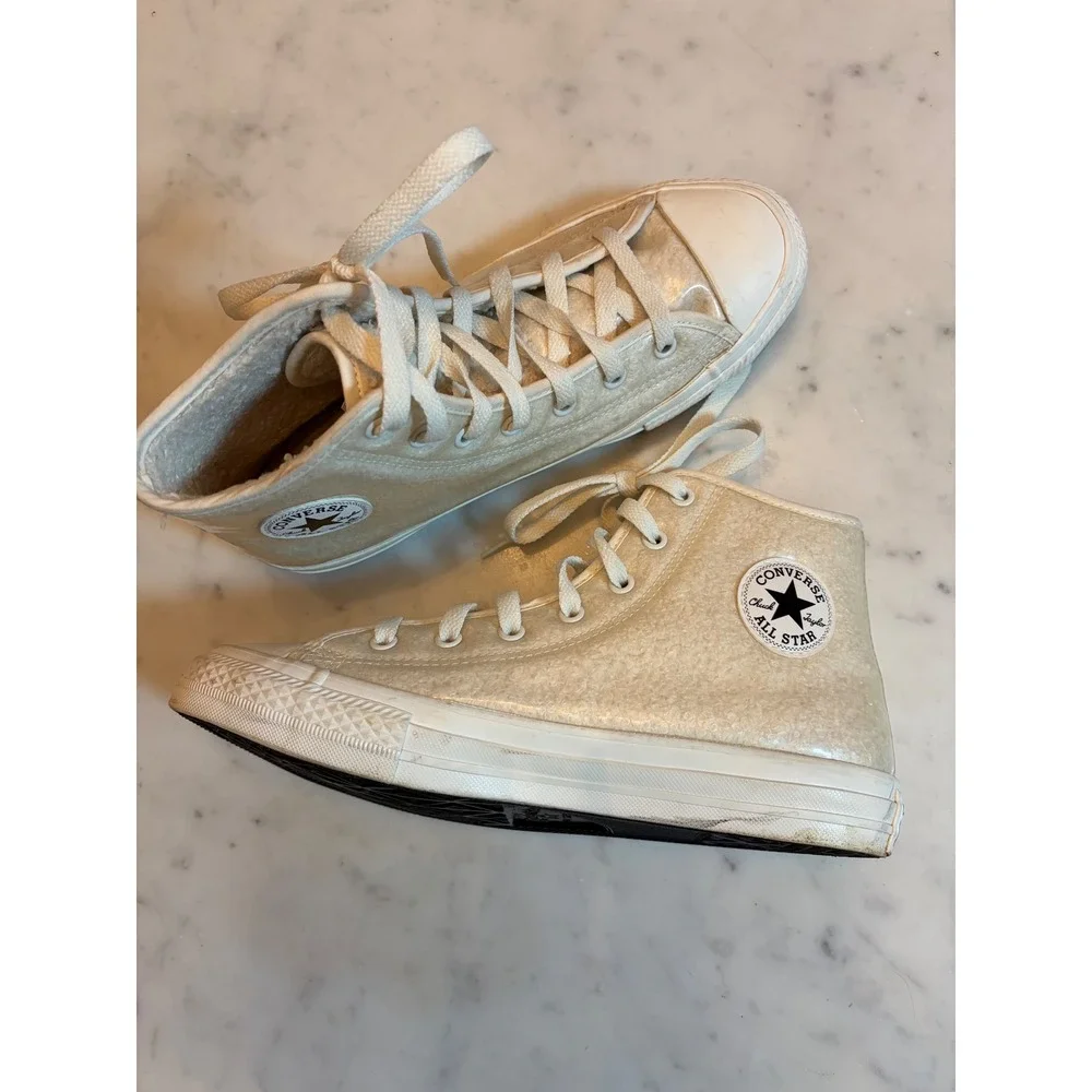 Converse Chuck Taylor Back to School Sherpa Lined Translucent Junior 6